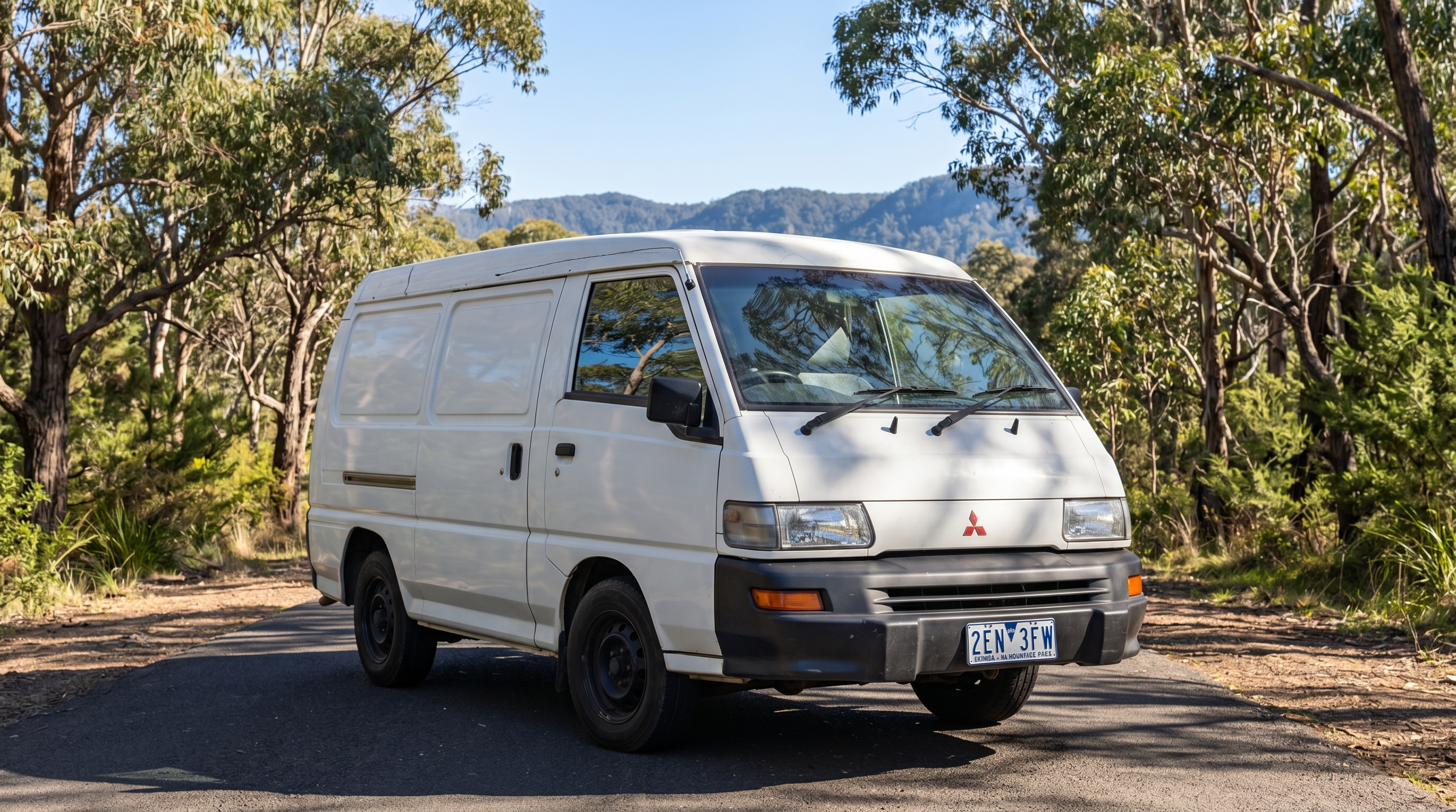 Mitsubishi - Express - 2EN3FW